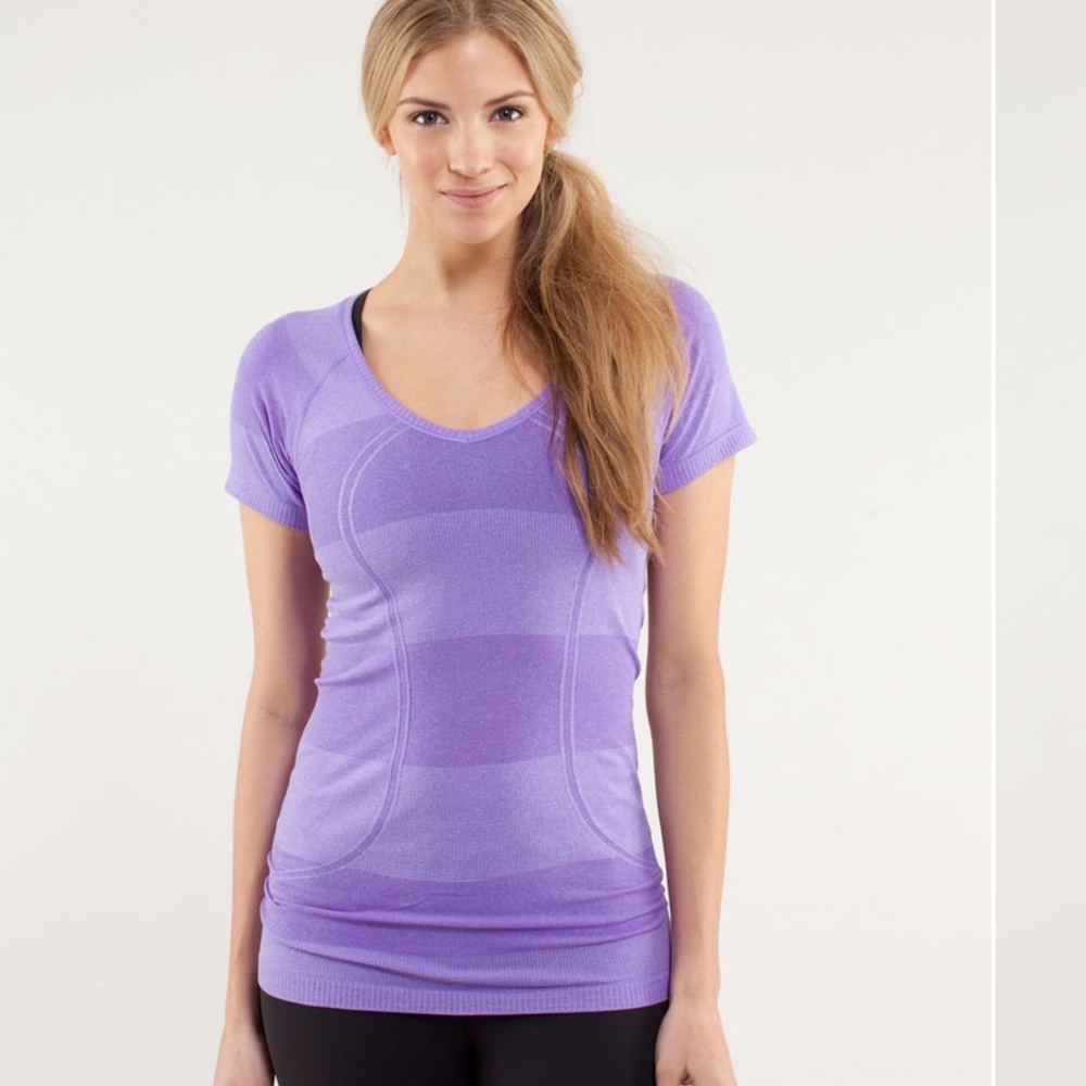 Lululemon 🍋 Run Swiftly Tech Top
Power Purple size 4
